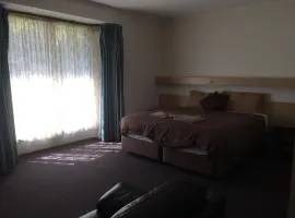 Ambassador Motor Inn