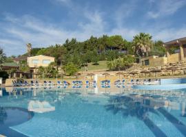 TH Le Castella - Baia degli Dei Village, hotel v destinácii Le Castella