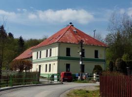 Penzion U Jezu Dobronice, hotel v destinaci Dobronice