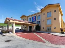 Motel 6-Knoxville, TN