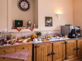 Hotel Weiss, hotel v destinaci Wissembourg