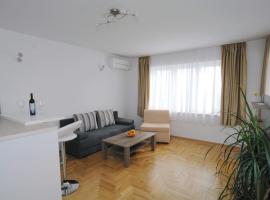 Haus Zora Ferienwohnung 7, apartment in Mošćenice