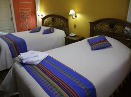 Isabela Hotel Suite, hotell i La Paz