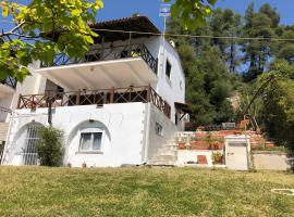 Unique Sea View House, hotel di Kalandra