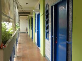 Kit's Ubatuba, cottage in Ubatuba