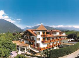 Hotel Hubertushof, hotel v destinaci Naz-Sciaves
