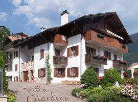 VillaGiardino - Lake, huisdiervriendelijk hotel in Molveno