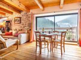 Maison de caractère dans la chartreuse, Hotel in Saint-Pierre-de-Chartreuse