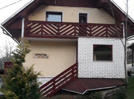 Apartma pod Rožco, жилье для отдыха в городе Есенице