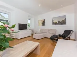 Appartment in center with parking