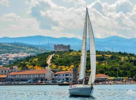 Apartment Marina, apartamento em Senj