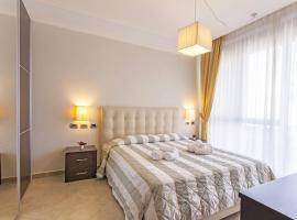 ApartHotel Anghel, Ferienwohnung mit Hotelservice in Siena