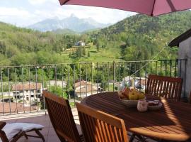 Vista Alpi Apuane, appartamento a Rometta