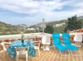 Conti Holiday Homes, family hotel in Ponza