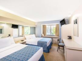 Microtel Inn & Suites by Wyndham、セネカ・フォールズのホテル