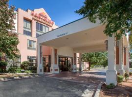 Hawthorn Suites Midwest City, hotell i Midwest City