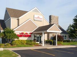 The 10 Best Hotels With Jacuzzis In Dearborn Usa Bookingcom