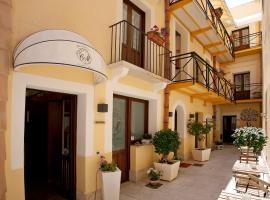 Residence Cortile Mercè: Trapani'de bir otel