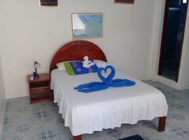 Hostal Insular, homestay in Puerto Villamil