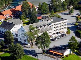 Kinsarvik Fjordhotel, BW Signature Collection: Kinsarvik şehrinde bir otel