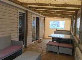 Mobile Home dans Domaine de Kerlann, hotel com spa em Pont-Aven