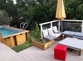 La maison familiale, hotel near Castres-Mazamet Airport - DCM, 