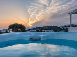 Eiriana Luxury Suites: Plaka Milou, Milos Yeraltı Mezarları yakınında bir otel