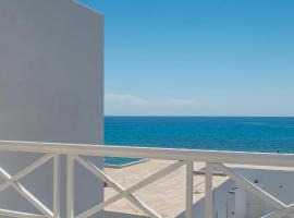 Golden Milos Beach, hotel in Provatas