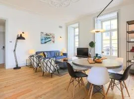 Bacalhoeiros 99 - Beautiful and bright Apartment @ Baixa, Chiado