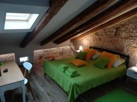 풀라에 위치한 호텔 LukaDora