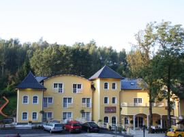 Gasthof & Hotel Wolfsegger, hotel with parking in Engerwitzdorf