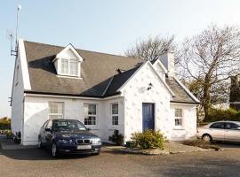 Brandy Harbour Cottage، مكان عطلات للإيجار في Kilcolgan