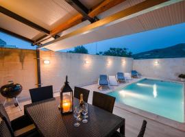 Ta' Giga, khách sạn ở Għarb