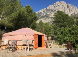 La Yurta Naranja, luxury tent in Finestrat
