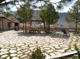 Casa Elpatiodelmaestrazgo, appartement à Villarroya de los Pinares