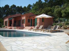 The Provence Villa, dovolenkový dom v destinácii Entrecasteaux