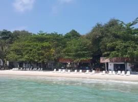 The C Samet Beach Resort SHA Plus โรงแรมในเกาะเสม็ด