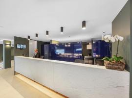 Belconnen Way Hotel & Serviced Apartments, hotell i Canberra