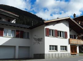 BnB Ernesto Langwies - NOT Davos, Bed & Breakfast in Langwies