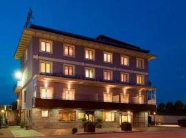 Hotel San Francesco, four-star hotel in Borgomanero