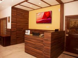Om Sai Villa Guesthouse, ξενοδοχείο στην Καλκούτα