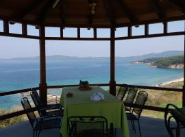 Villa Iviritiko，位于依诺罗达的酒店