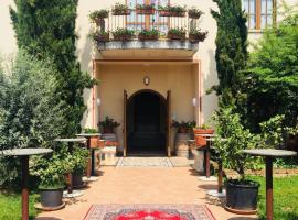 Agriturismo Mulino Bianco, hotel v destinaci Lonato