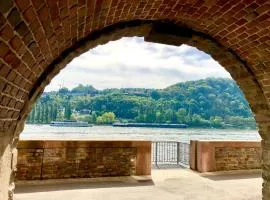 Haus am Rhein mit Self Check-In und P