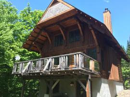 RCNT Chalets Mont-Tremblant, hotel in Lac-Superieur