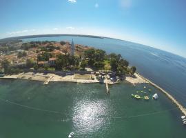 apartma Jelka, hotel with parking in Novigrad Istria