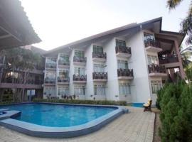 Hotel Seri Malaysia Rompin, hotelli, jossa on pysäköintimahdollisuus kohteessa Kuala Rompin