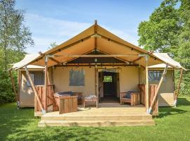 Recreatiepark Duinhoeve 8, luxury tent in Udenhout