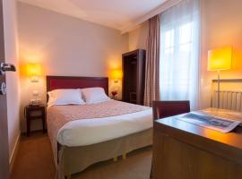 Le Home, hotel v destinaci Vincennes