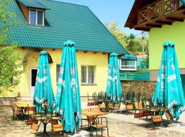 Перлина Дністра, hotel pantai di Rudkovtsy